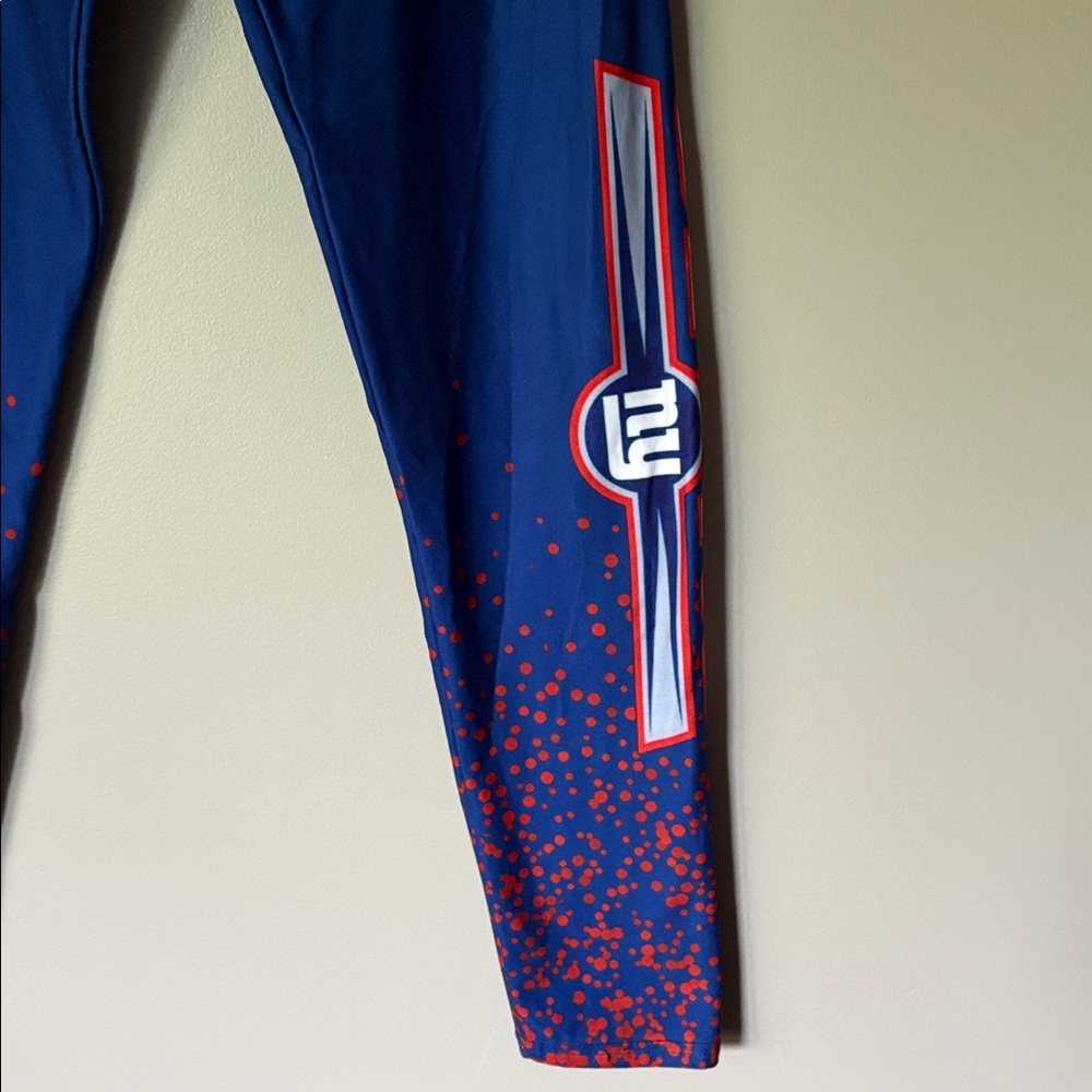 Women’s New York Giants Football Graphic Leggings - Picture 3 of 4